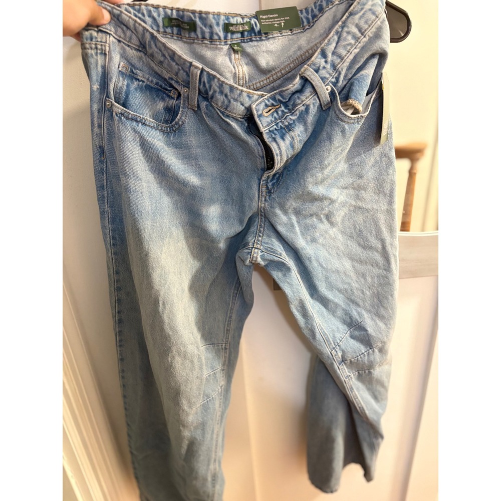 Wild Fable Mid-Rise Barrel Jean Light Wash Rigid Denim Size 12 32 Inseam NEW